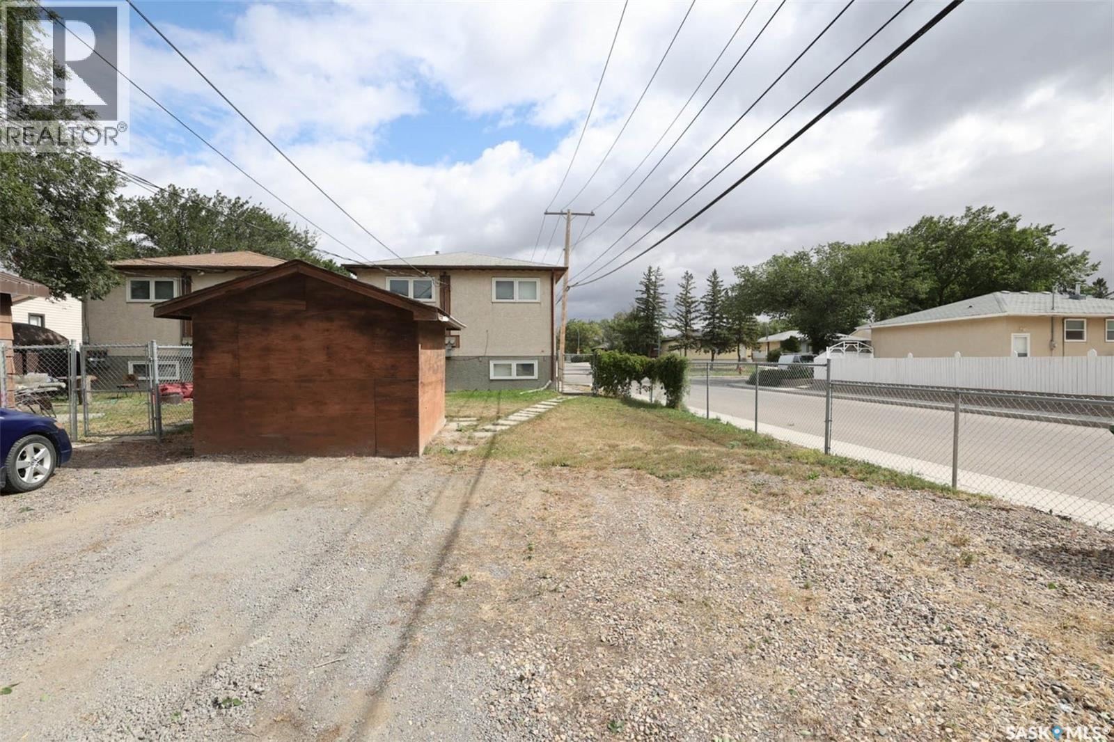 Photo 43 of 1580 Lacon Street, Regina SK
