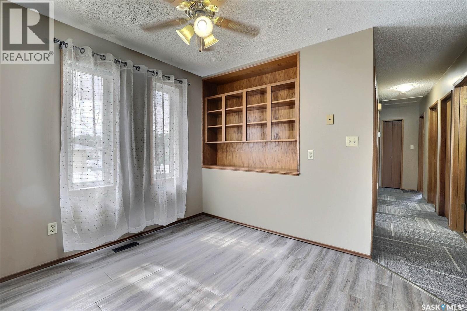 Photo 6 of 1580 Lacon Street, Regina SK