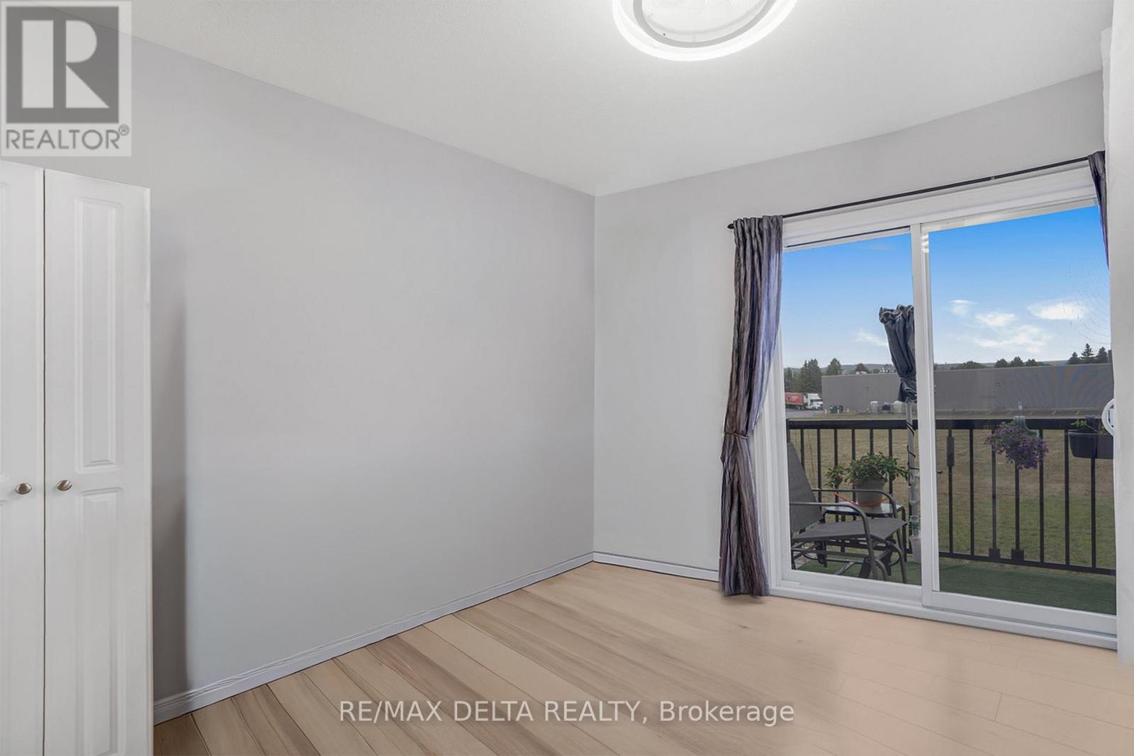 Photo 24 of 102 189 Eliot Street, Clarencerockland ON
