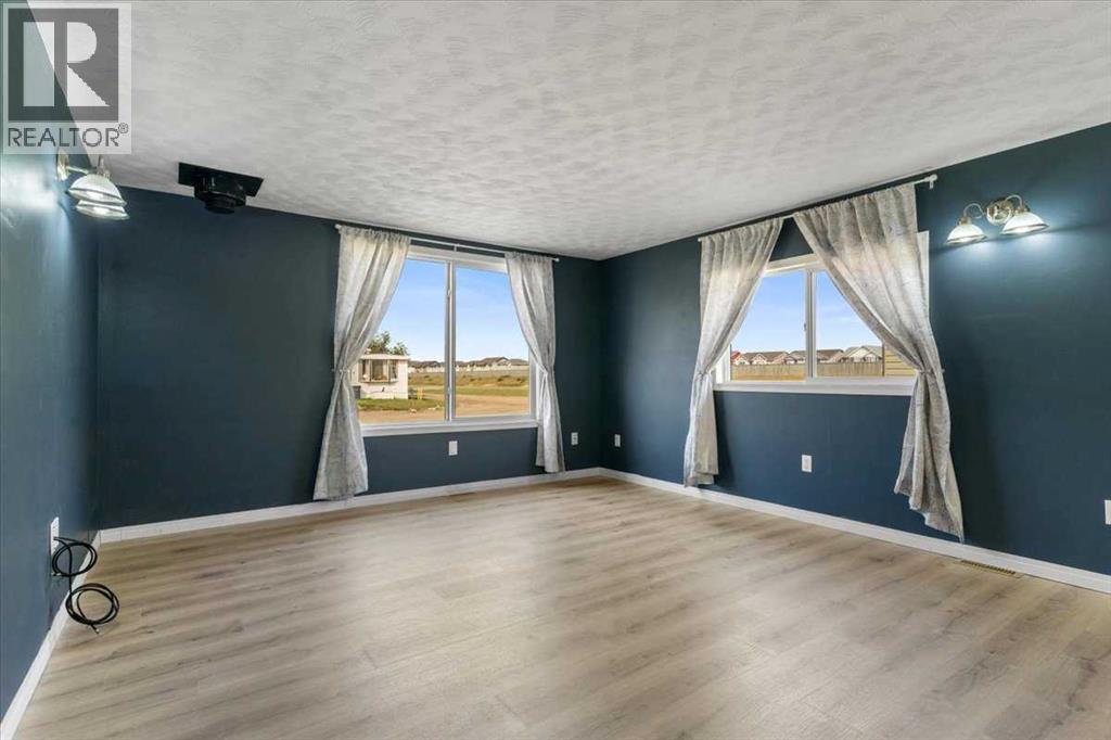 Photo 9 of 75 55011 Township 714 Road, Grande Prairie AB