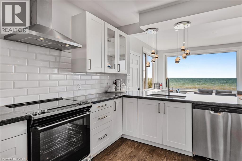Photo 18 of 2952 Northshore Drive, Lowbanks ON