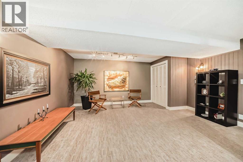 Photo 26 of 124 Oakcliffe Place Sw, Calgary AB