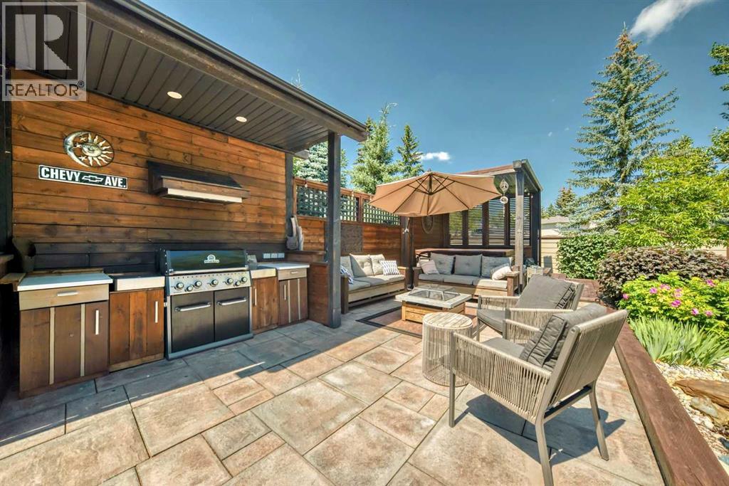 Photo 39 of 124 Oakcliffe Place Sw, Calgary AB