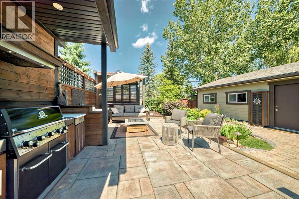 Photo 41 of 124 Oakcliffe Place Sw, Calgary AB