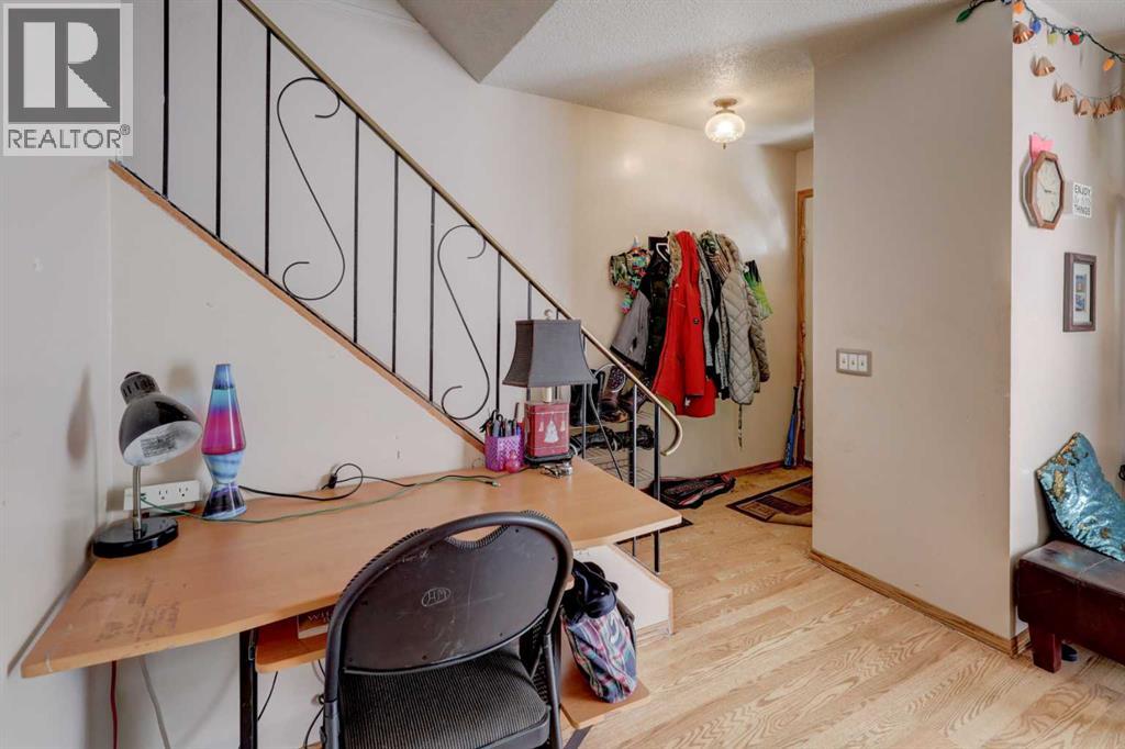 Photo 7 of 417 Ranchview Court Nw, Calgary AB