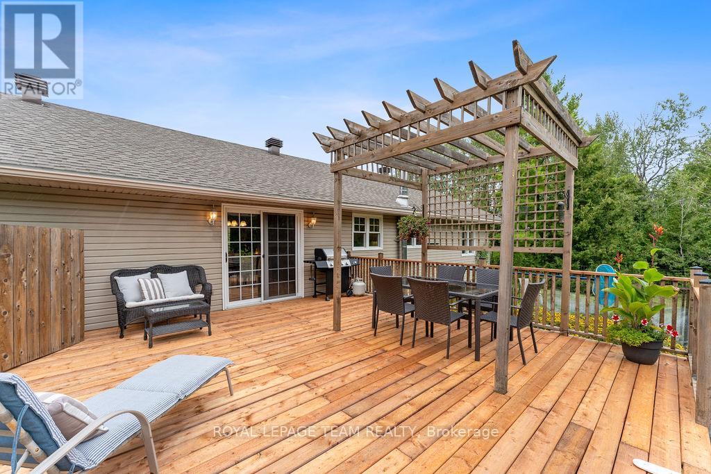 Photo 35 of 299 Golf Club Road, Mcnab Braeside ON