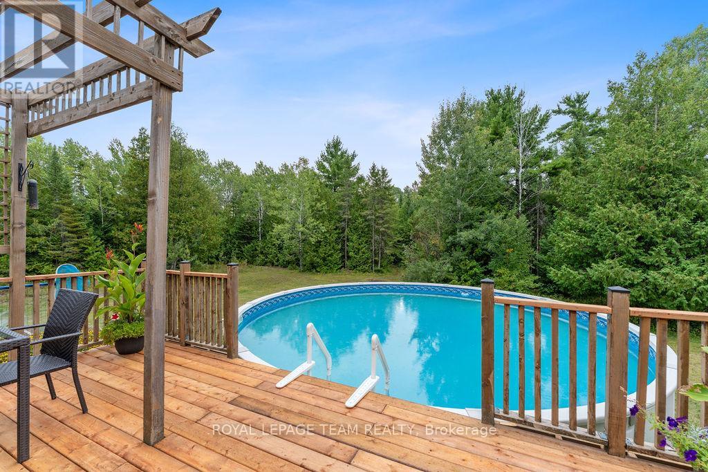 Photo 36 of 299 Golf Club Road, Mcnab Braeside ON