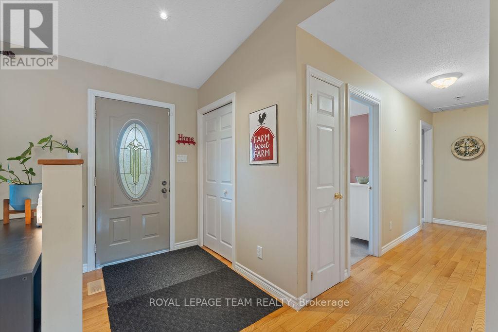 Photo 5 of 299 Golf Club Road, Mcnab Braeside ON
