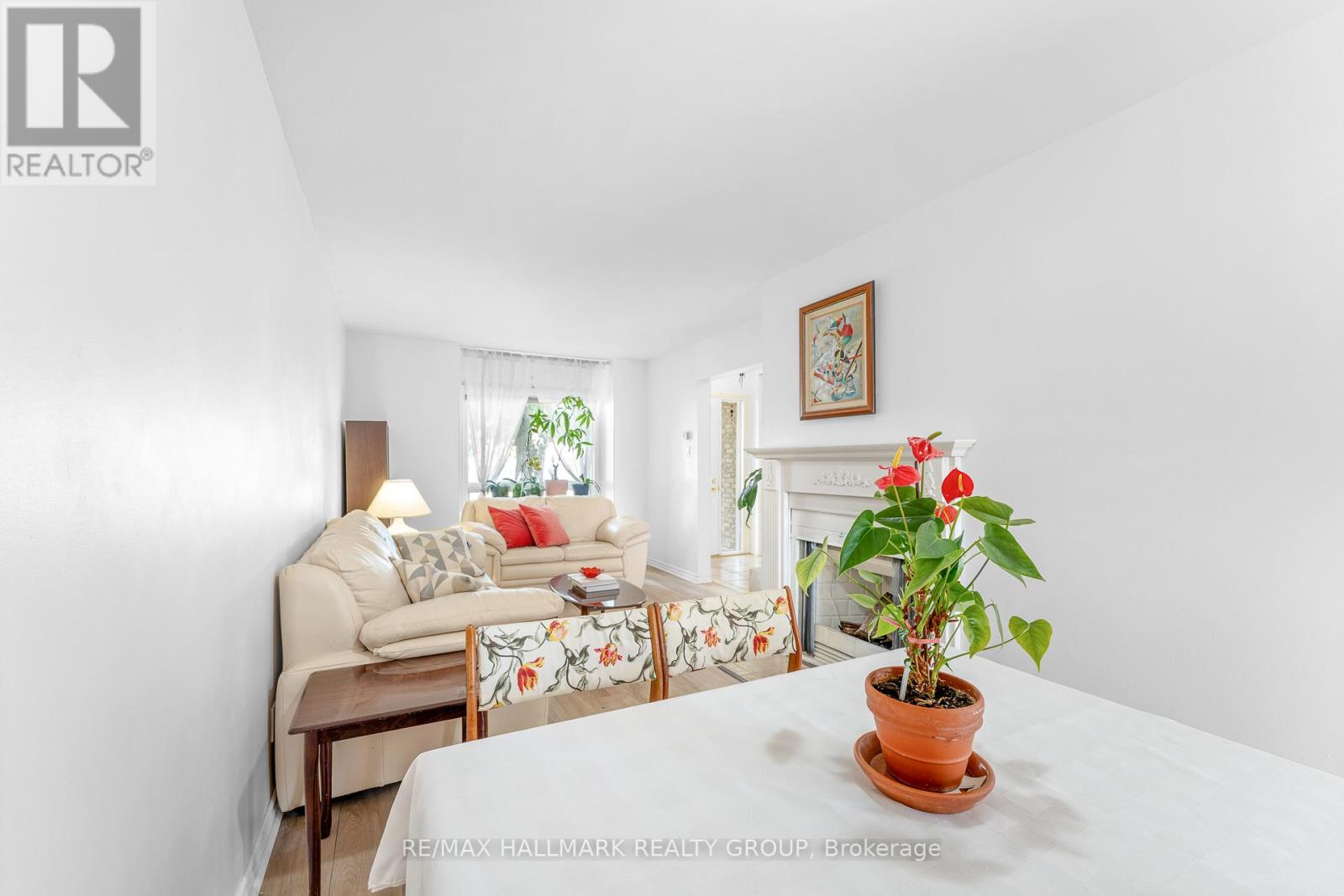 Photo 16 of 41 Sovereign Avenue, Ottawa ON