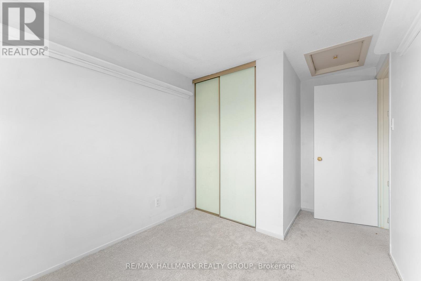 Photo 34 of 41 Sovereign Avenue, Ottawa ON