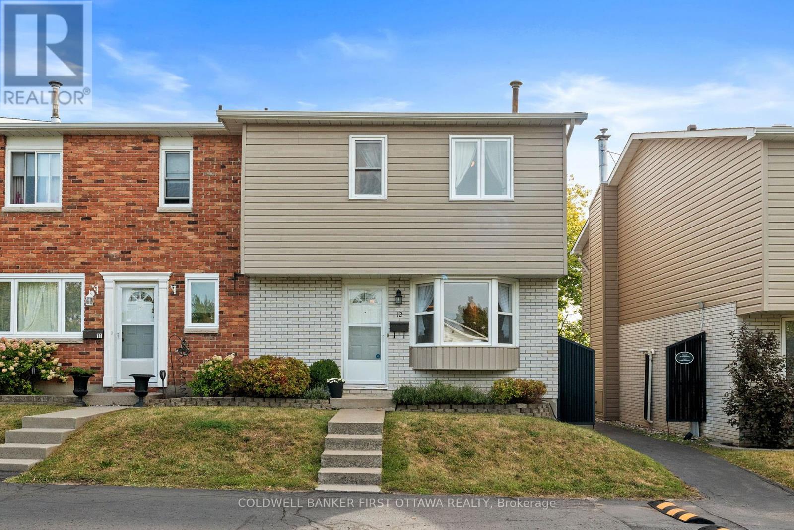 Welcome home to 550 Straby Ave #12!