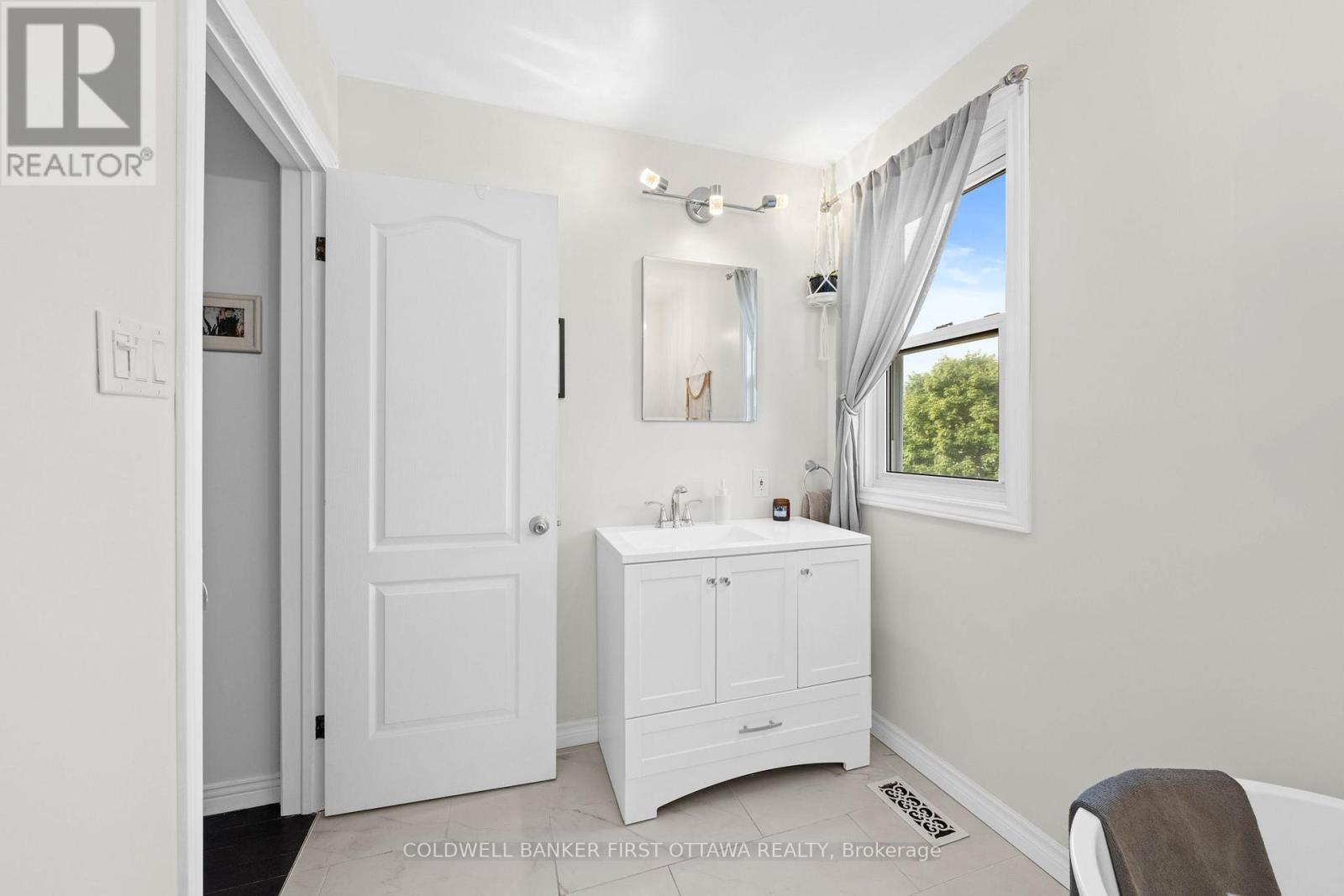 Photo 23 of 12 550 Straby Avenue, Ottawa ON