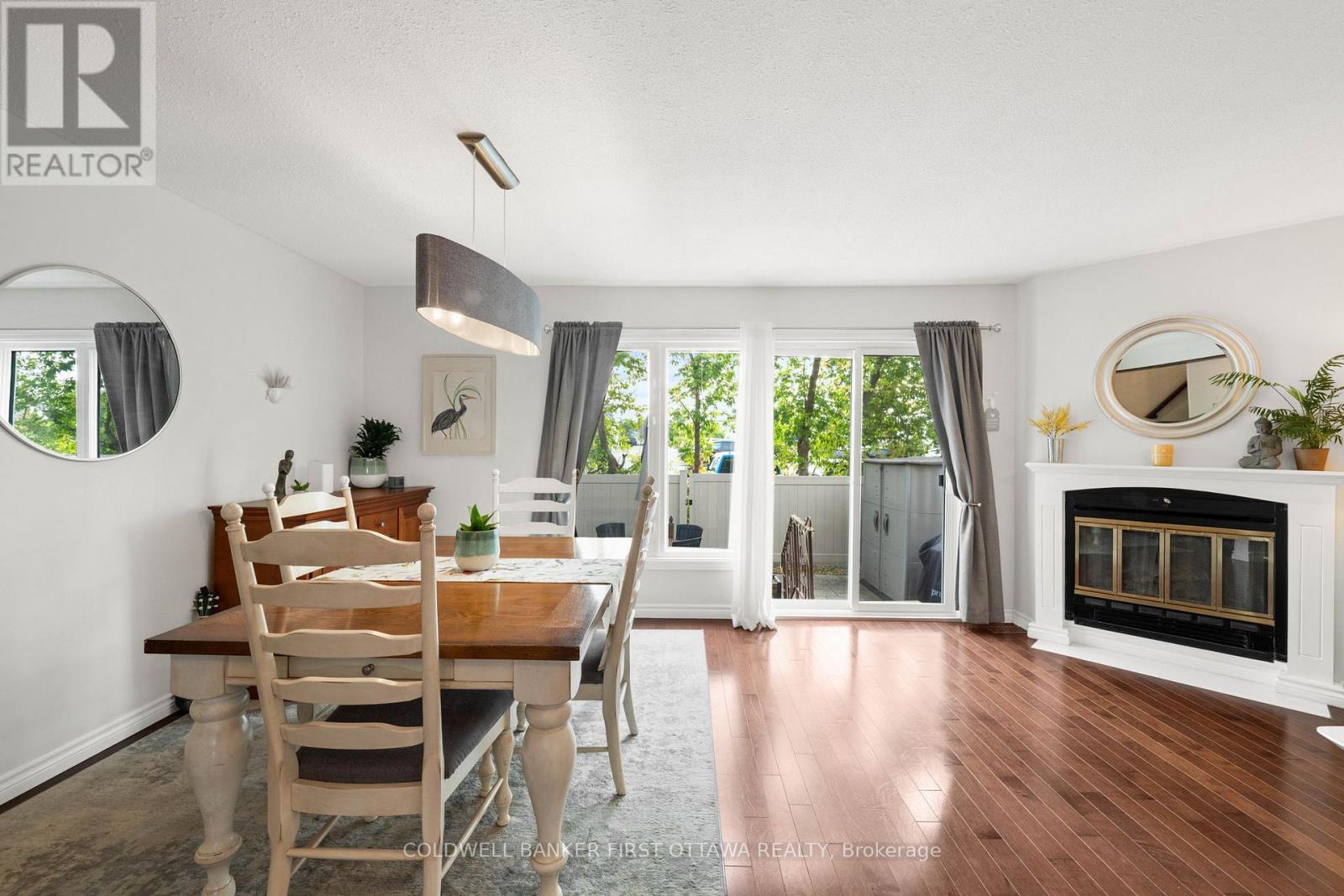 Photo 9 of 12 550 Straby Avenue, Ottawa ON
