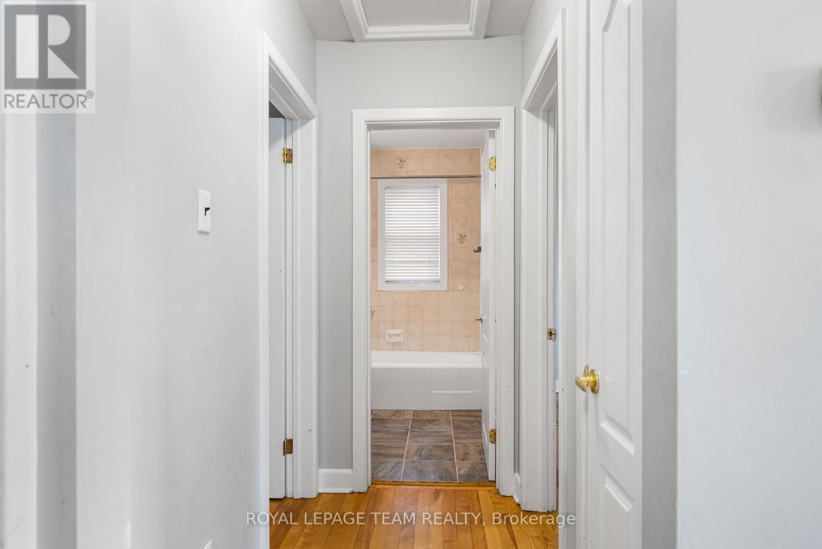 Photo 22 of 31 Savuto Way Street, Ottawa ON