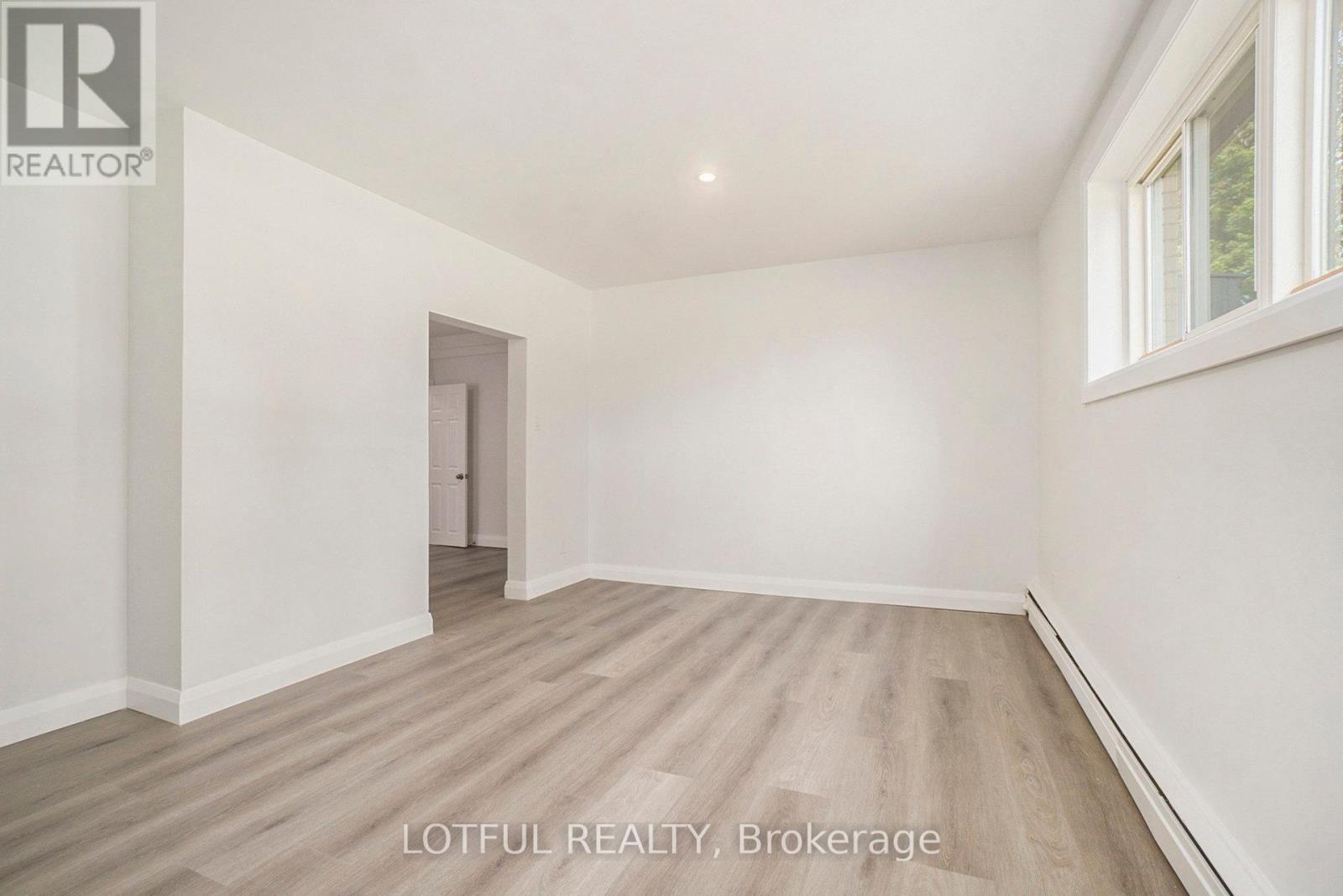 Photo 13 of 484 Queen Mary Street, Ottawa ON
