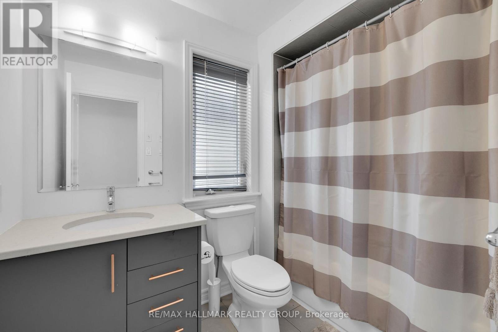 Photo 31 of 276 Big Dipper Street, Ottawa ON