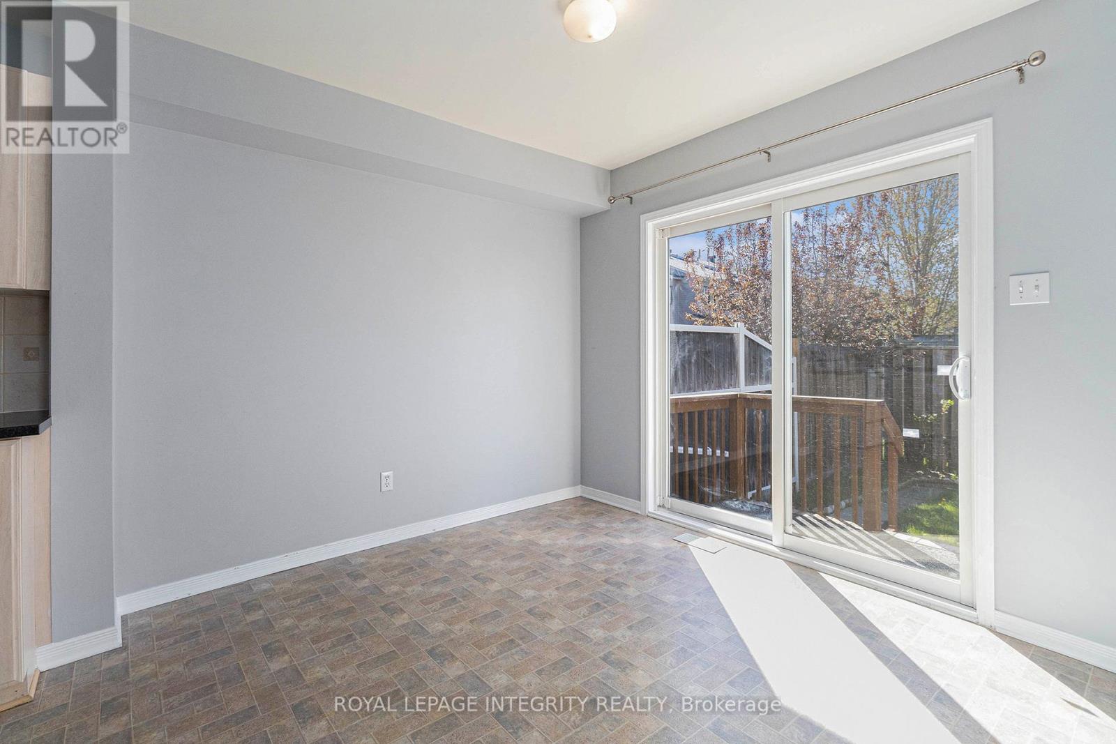 Photo 16 of 258 Sorento Street, Ottawa ON