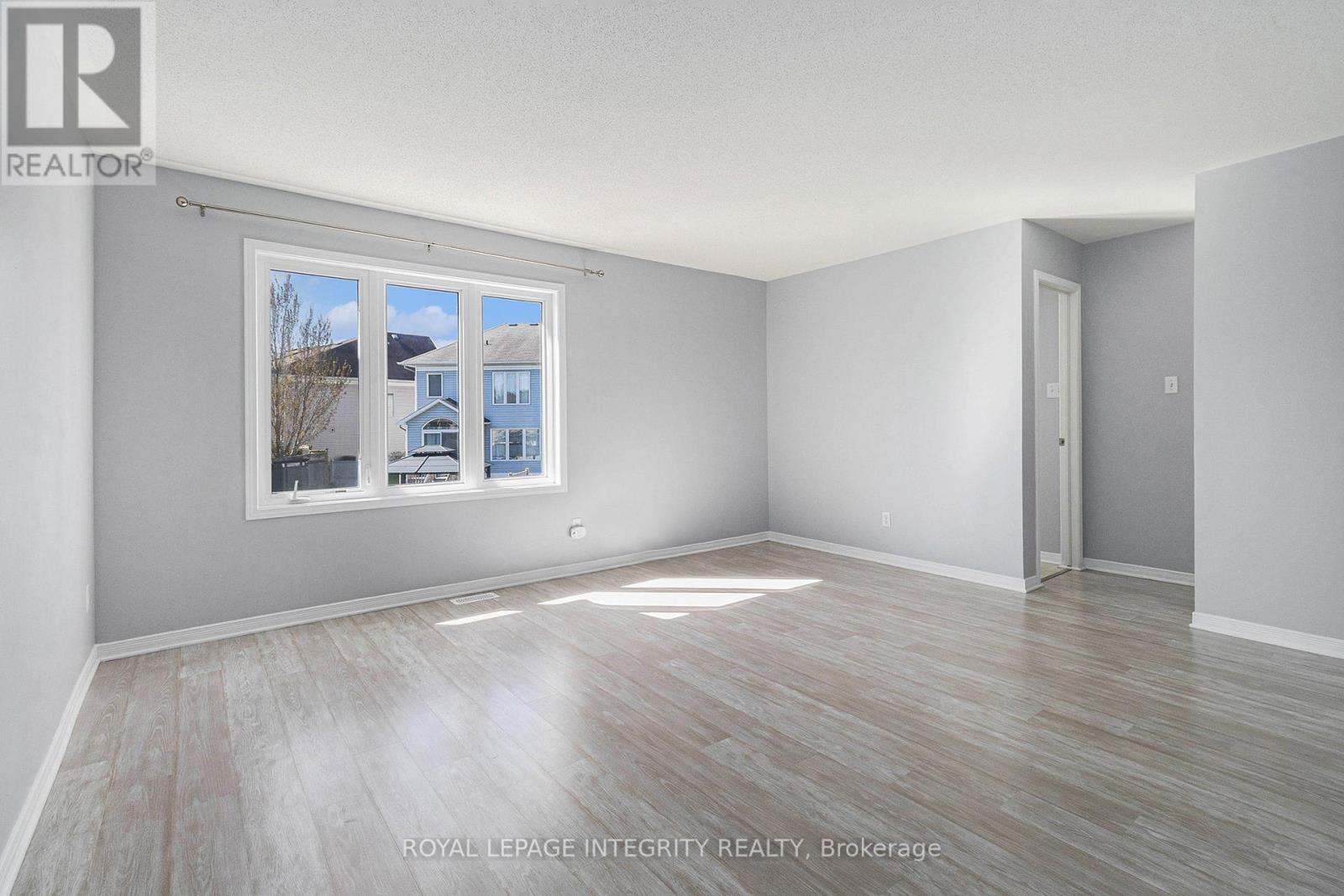 Photo 18 of 258 Sorento Street, Ottawa ON