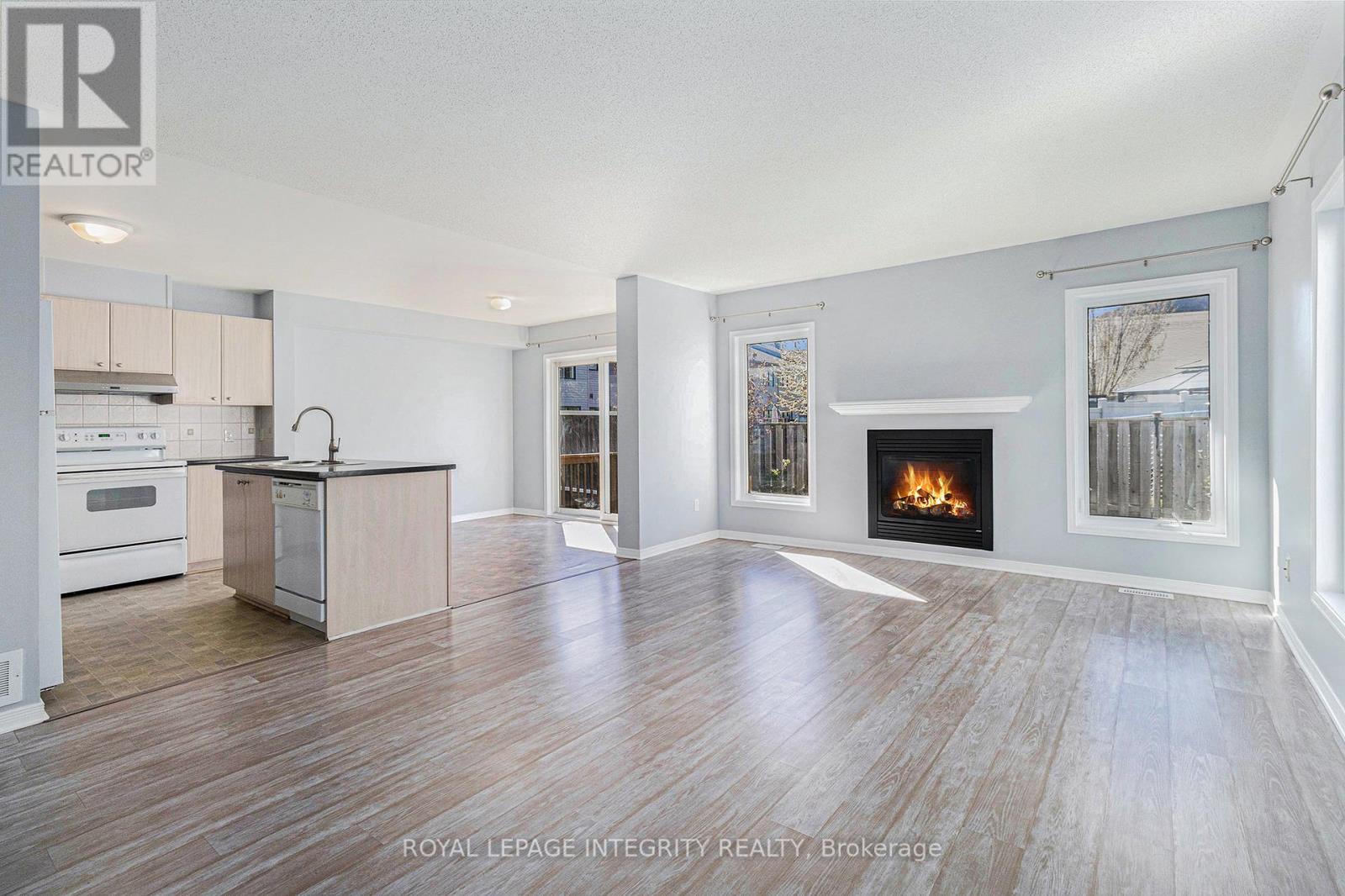 Photo 8 of 258 Sorento Street, Ottawa ON