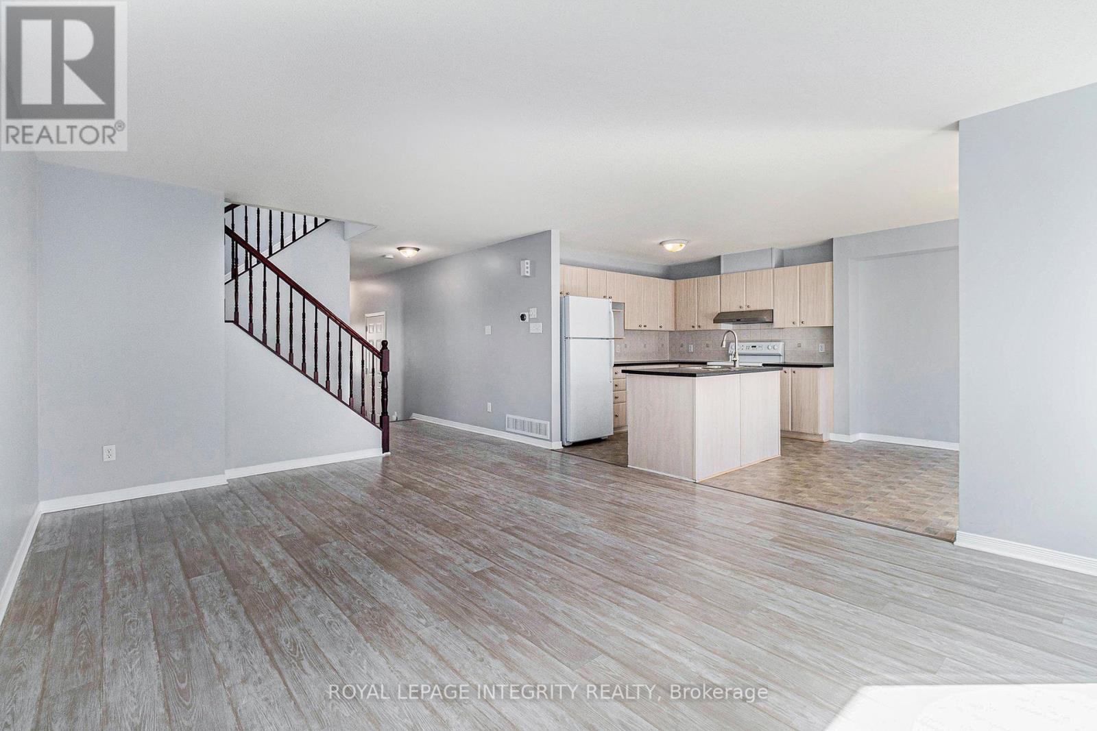 Photo 9 of 258 Sorento Street, Ottawa ON