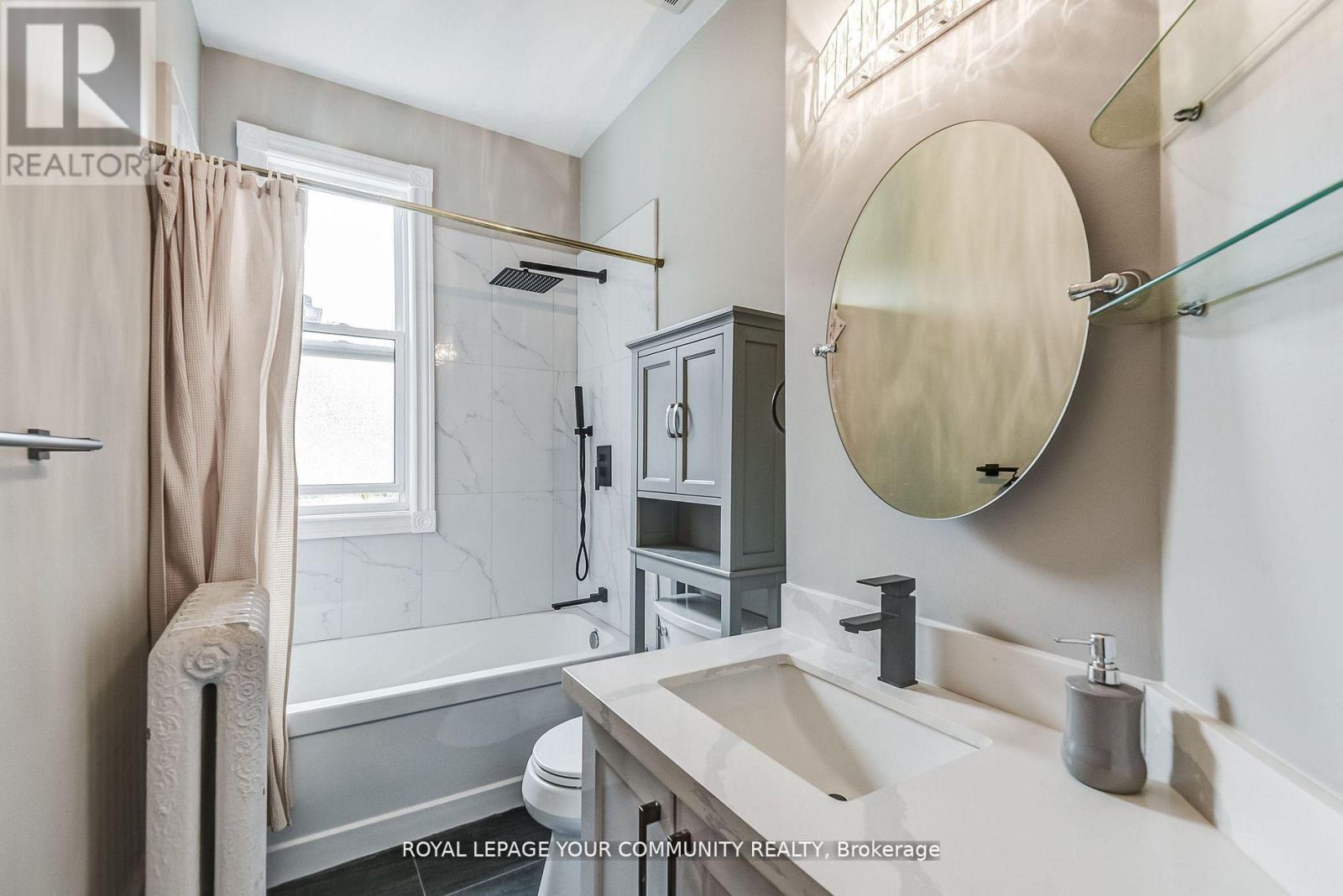 Photo 14 of 312 Seaton Street, Toronto ON