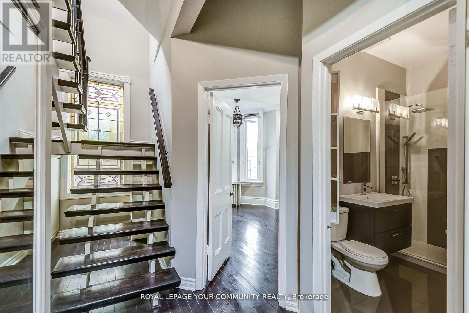 Photo 18 of 312 Seaton Street, Toronto ON