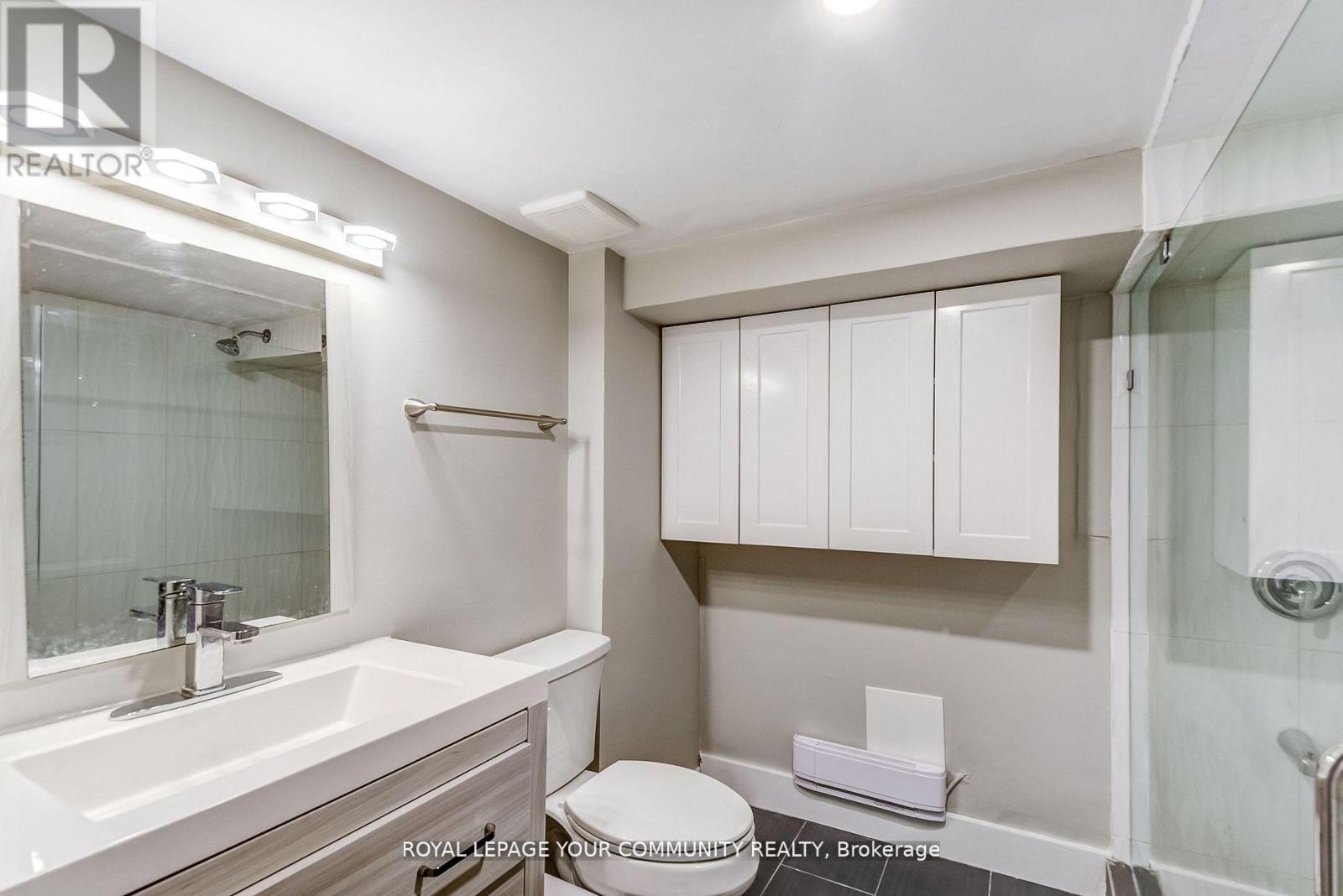 Photo 23 of 312 Seaton Street, Toronto ON