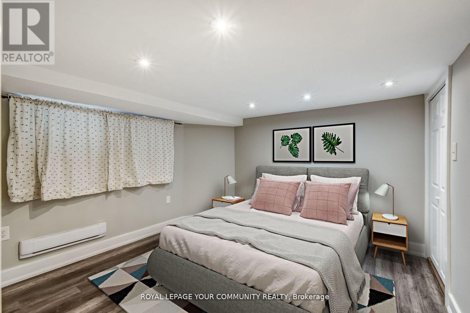 Photo 24 of 312 Seaton Street, Toronto ON