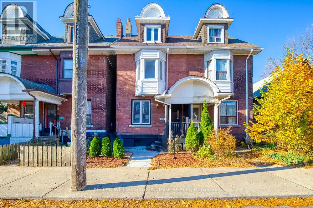 Photo 1 of Upper 218 Broadview Avenue, Toronto ON