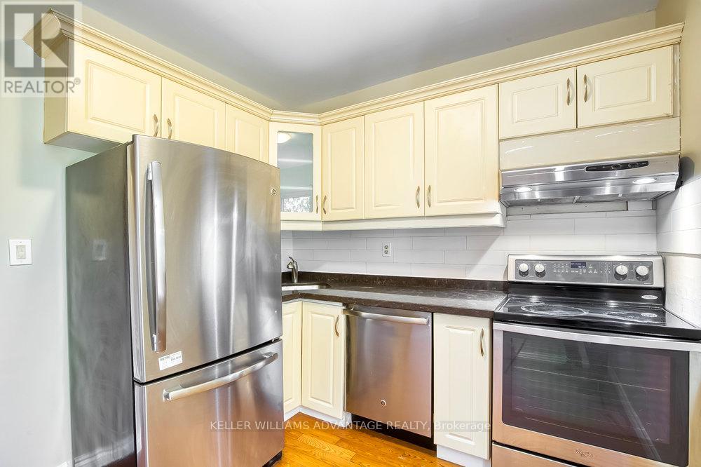 Photo 2 of Upper 218 Broadview Avenue, Toronto ON