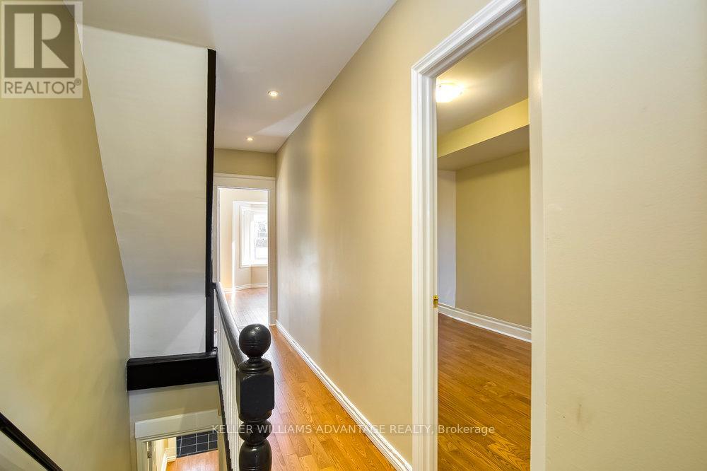 Photo 3 of Upper 218 Broadview Avenue, Toronto ON