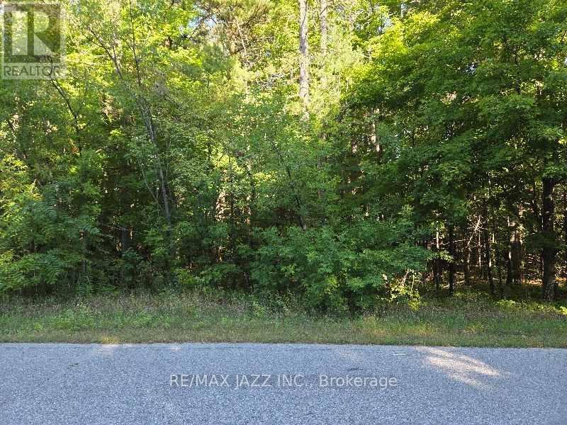 Photo 1 of 33 Sumac Road, Clarington ON
