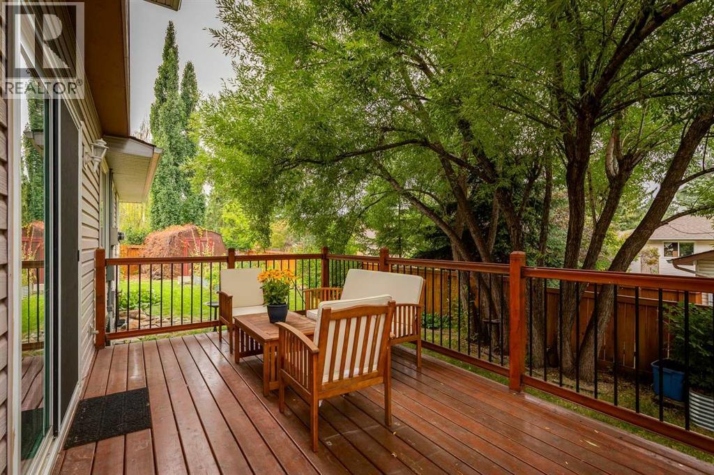 Photo 20 of 32 Brookpark Rise Sw, Calgary AB