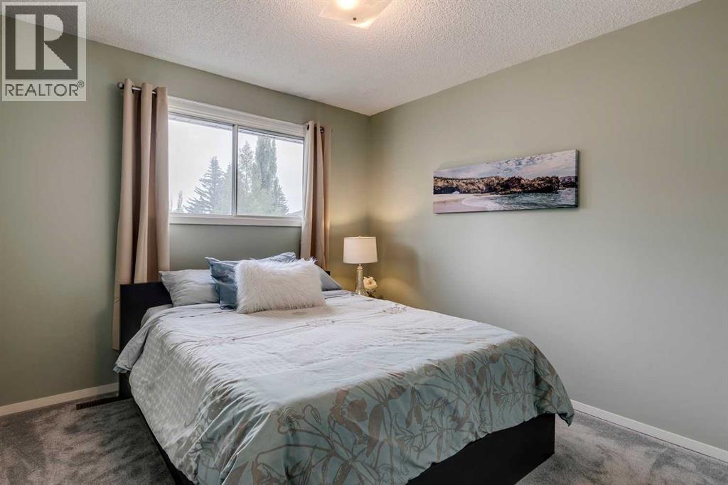 Photo 29 of 32 Brookpark Rise Sw, Calgary AB
