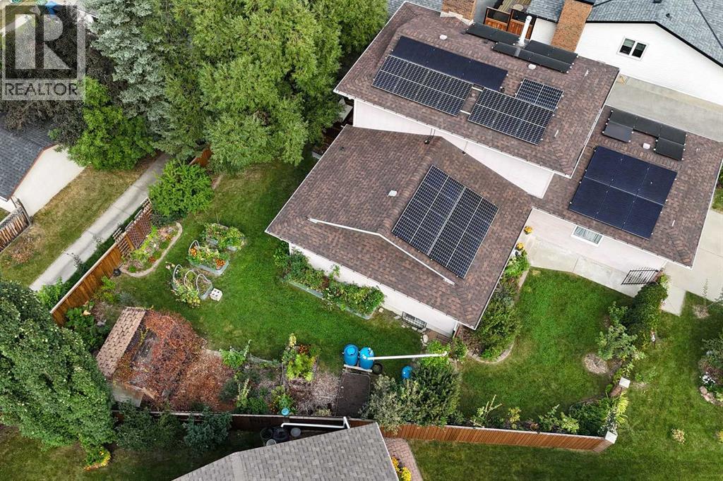Photo 3 of 32 Brookpark Rise Sw, Calgary AB