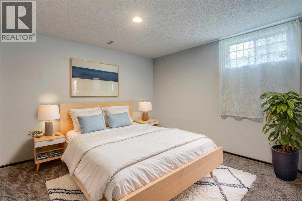 Photo 34 of 32 Brookpark Rise Sw, Calgary AB