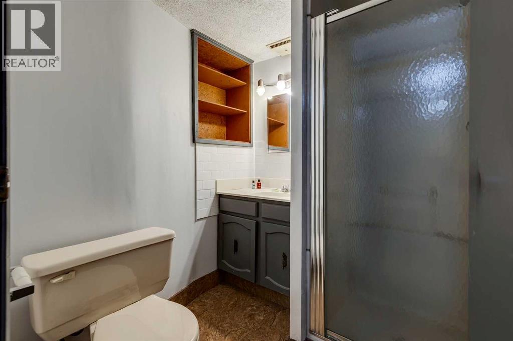Photo 36 of 32 Brookpark Rise Sw, Calgary AB