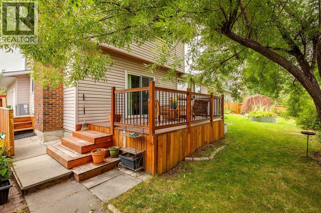 Photo 38 of 32 Brookpark Rise Sw, Calgary AB