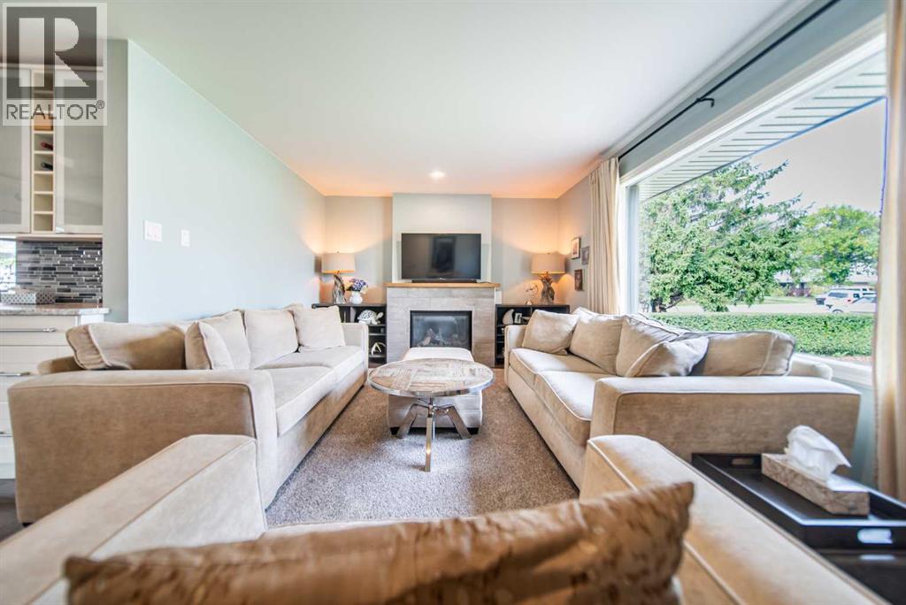 Photo 5 of 4303 19 Avenue Sw, Calgary AB
