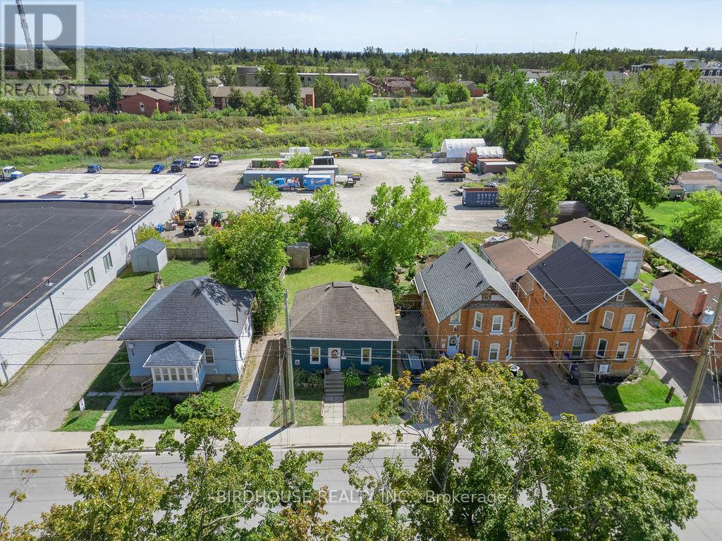 Photo 24 of 83 Durham Street W, Kawartha Lakes ON
