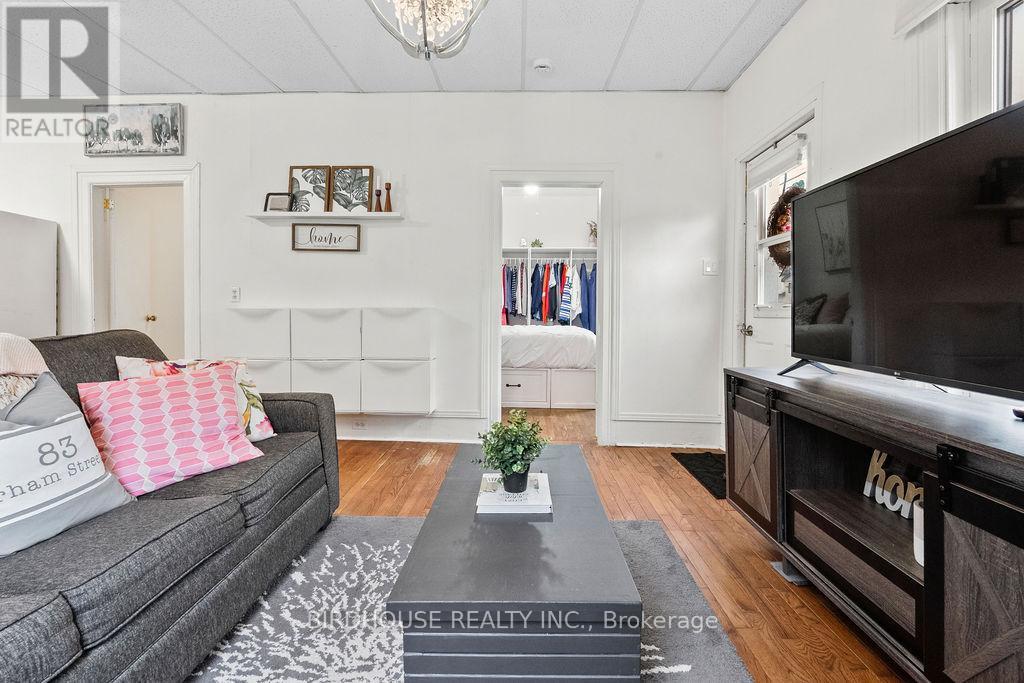 Photo 9 of 83 Durham Street W, Kawartha Lakes ON