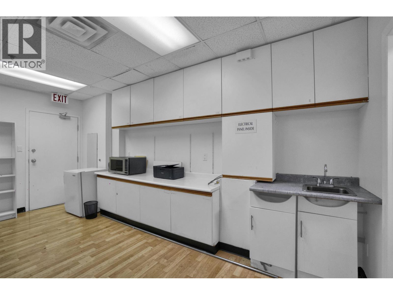 Photo 9 of 520 Kingsway Street, Vancouver BC