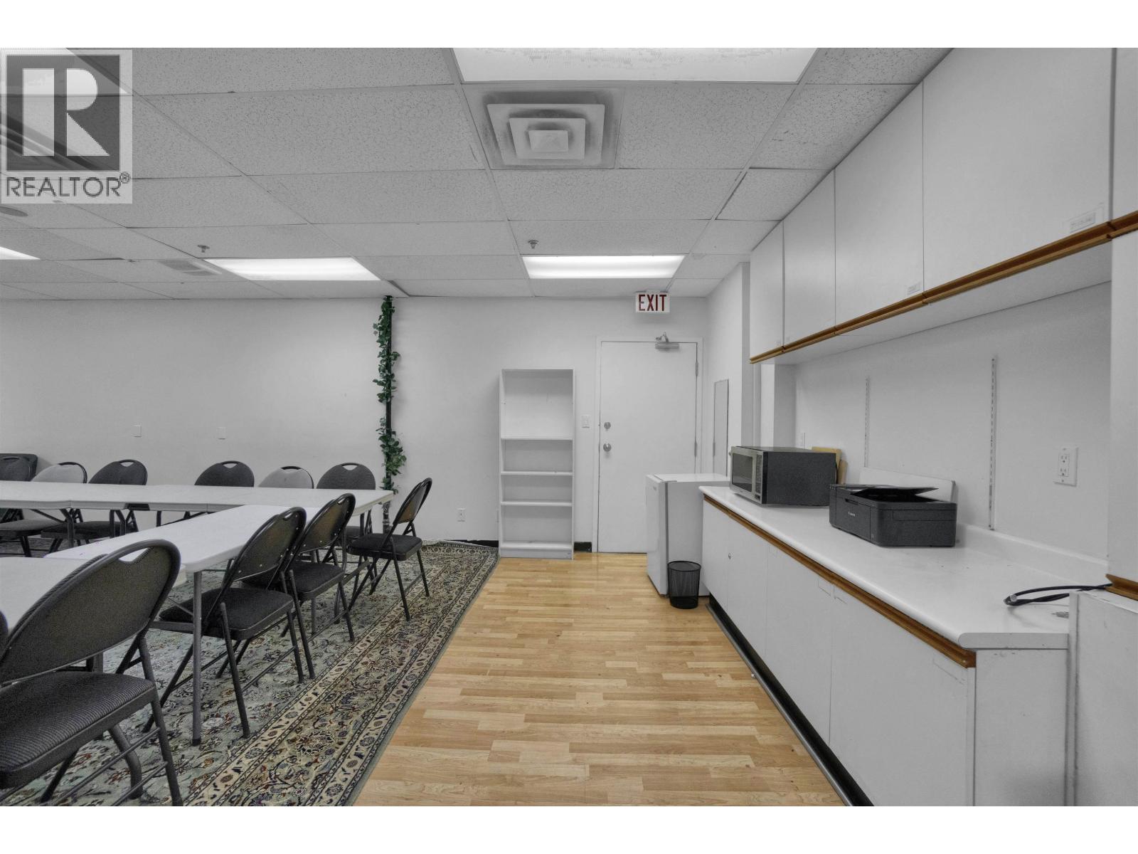 Photo 11 of 520 Kingsway Street, Vancouver BC