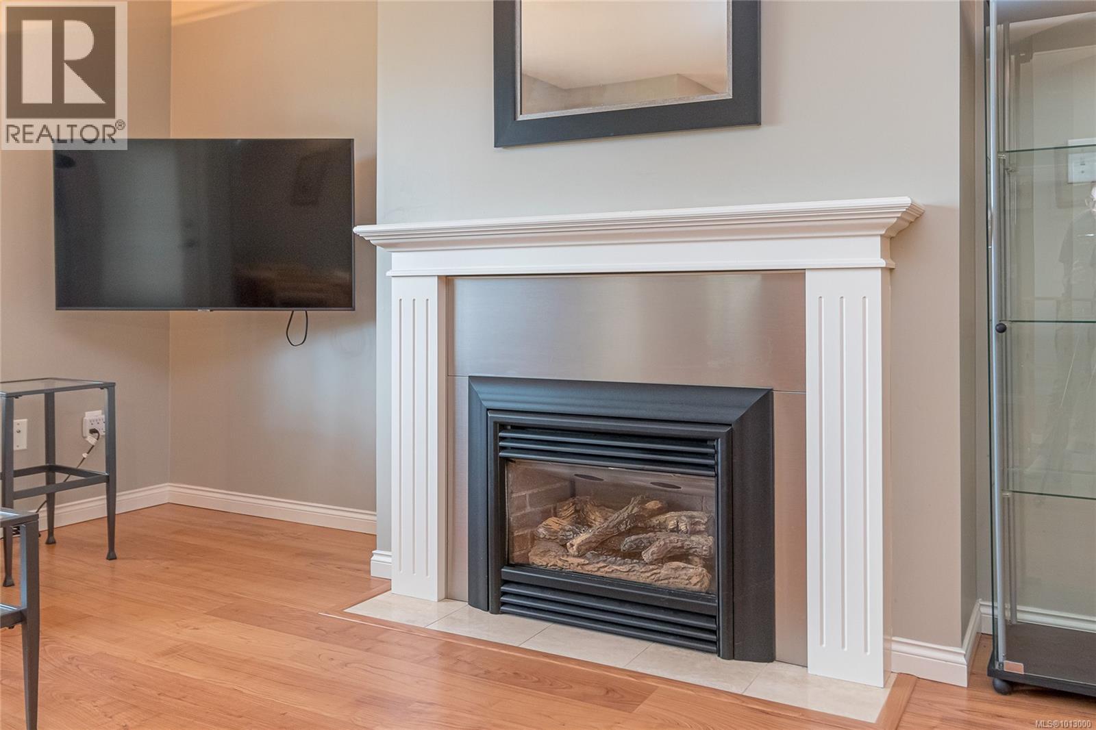 Photo 10 of 5998 Waterton Dr, Nanaimo BC