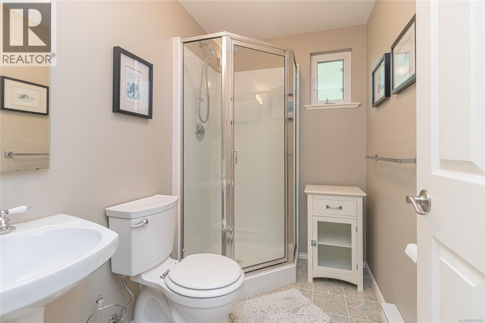 Photo 23 of 5998 Waterton Dr, Nanaimo BC