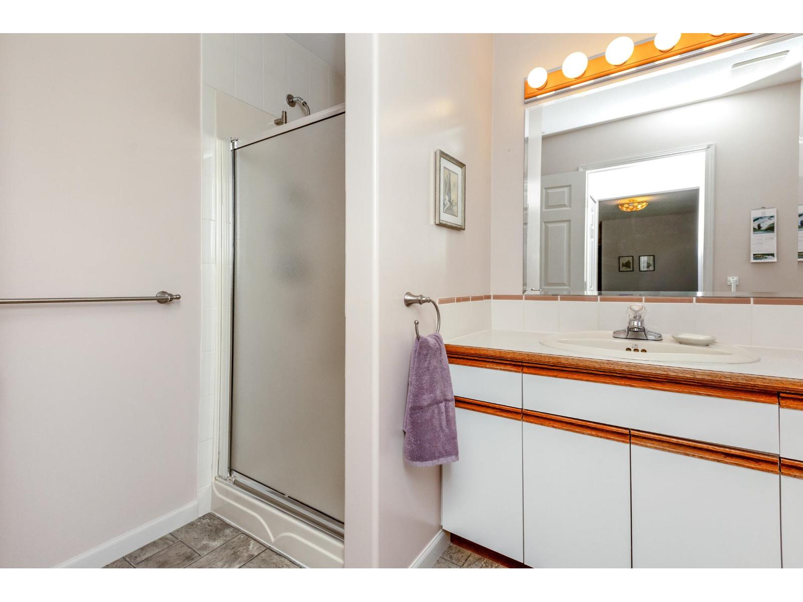 Photo 19 of 22167 46 Avenue, Langley BC