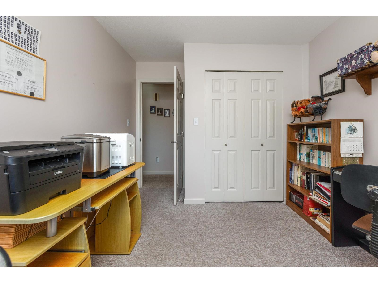 Photo 21 of 22167 46 Avenue, Langley BC