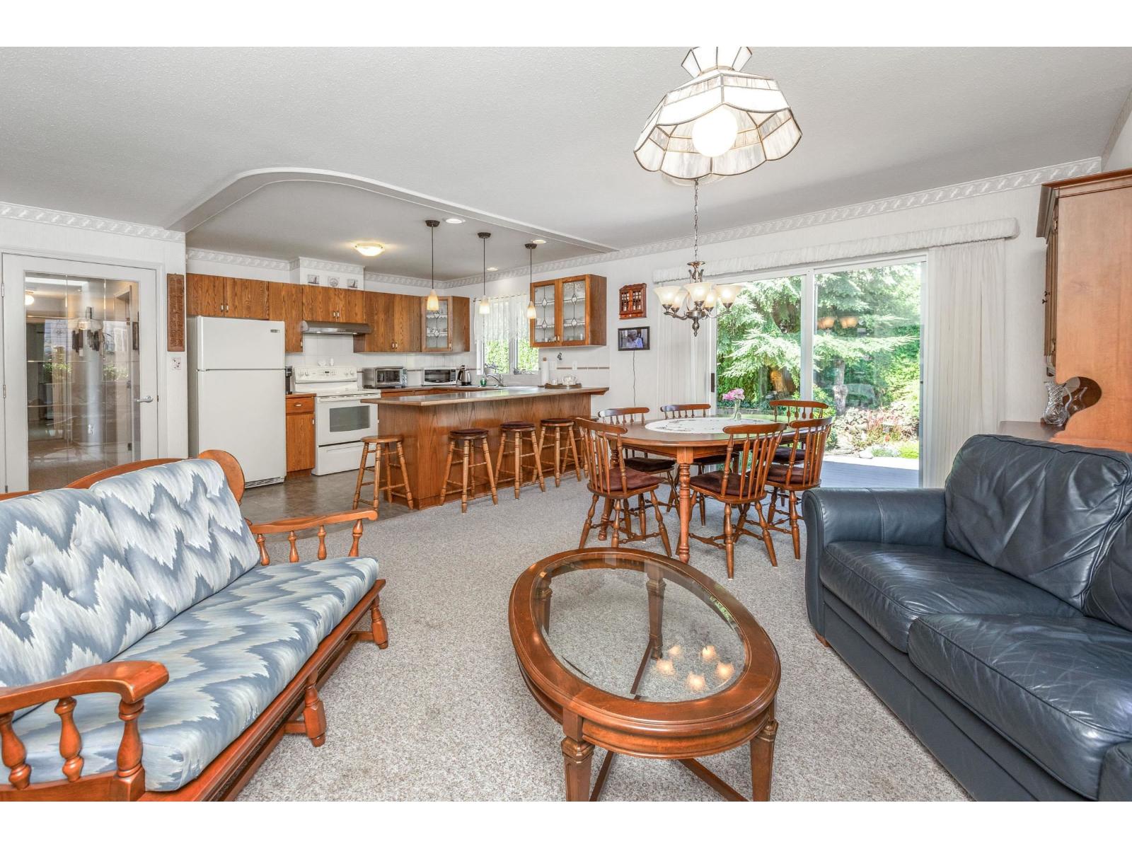 Photo 13 of 22167 46 Avenue, Langley BC