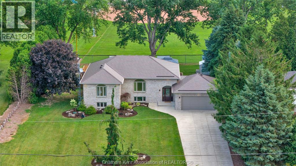 Photo 1 of 25619 Meadowbrook Lane, Chathamkent ON