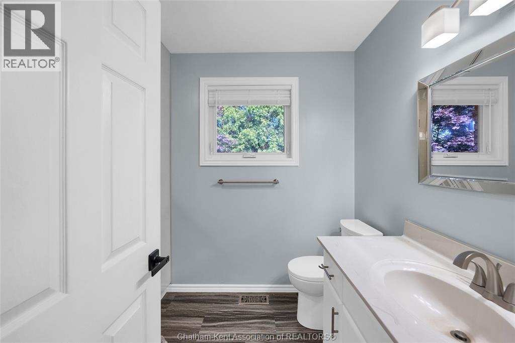 Photo 26 of 25619 Meadowbrook Lane, Chathamkent ON
